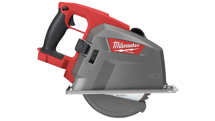 Test complet : Scie circulaire métal sans fil Milwaukee M18 FMCS66-0C