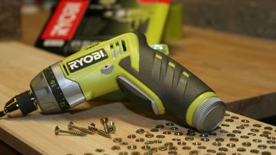 perceuse-visseuse RYOBI CSD42L 4V