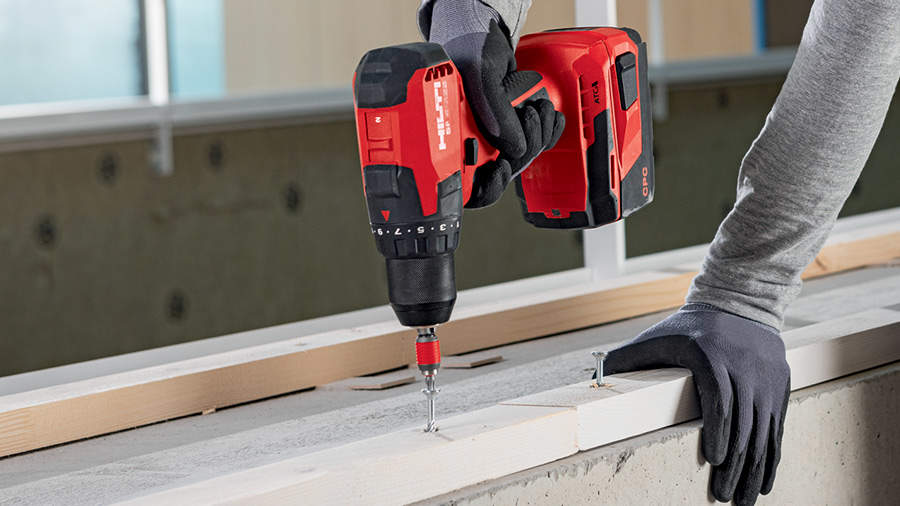 Kit 5 machines hilti sans fil 22V : Cloueur , visseuse , LED