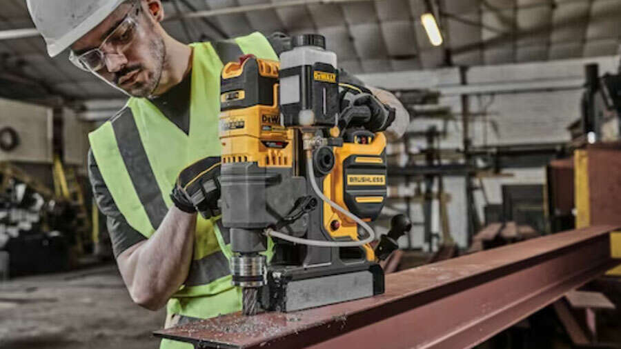 Perceuse magnétique sans fil DCD1623X2G-QW Dewalt : plus de puissance,  d'efficacité et de durabilité - Zone Outillage