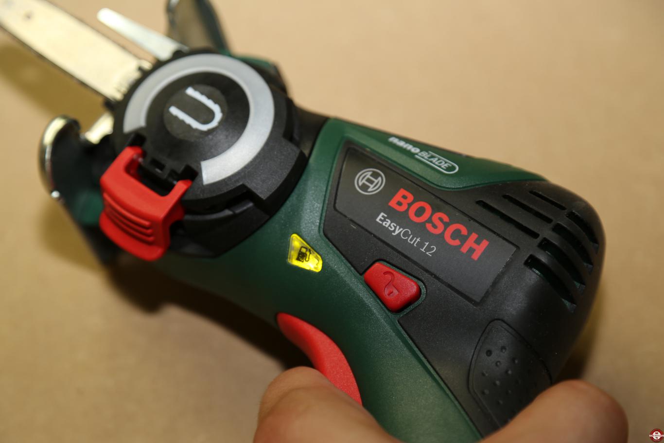 Test, avis et prix : Scie multifonctions sans fil Bosch EasyCut 12